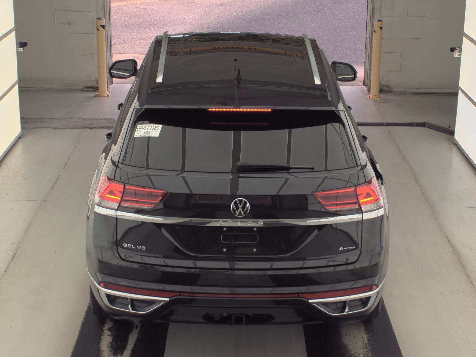 Used 2023 Black Volkswagen 3.6L V6 SEL Premium R-Line image 10