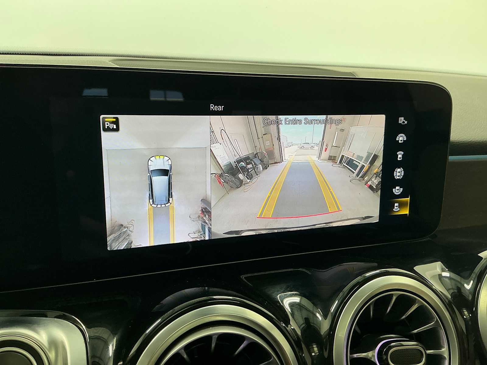 Used 2023 Night Black Mercedes-Benz GLB 250 image 13