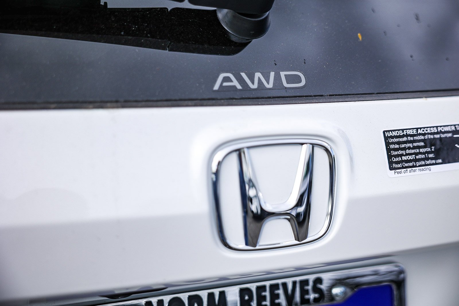 New 2027 Platinum White Pearl Honda Sport Touring AWD image 9