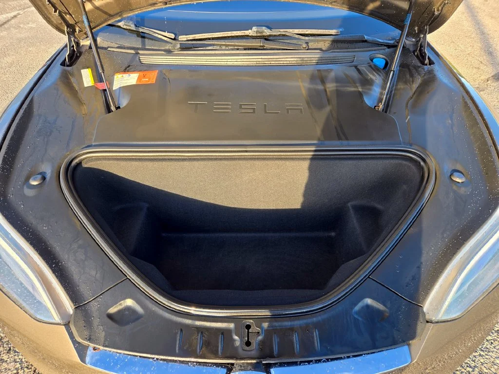 Used 2016 Gold Tesla 90D image 28