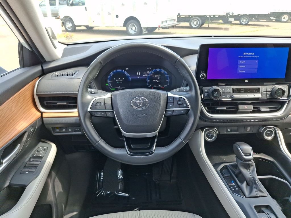 Used 2025 Beige Toyota Limited image 11
