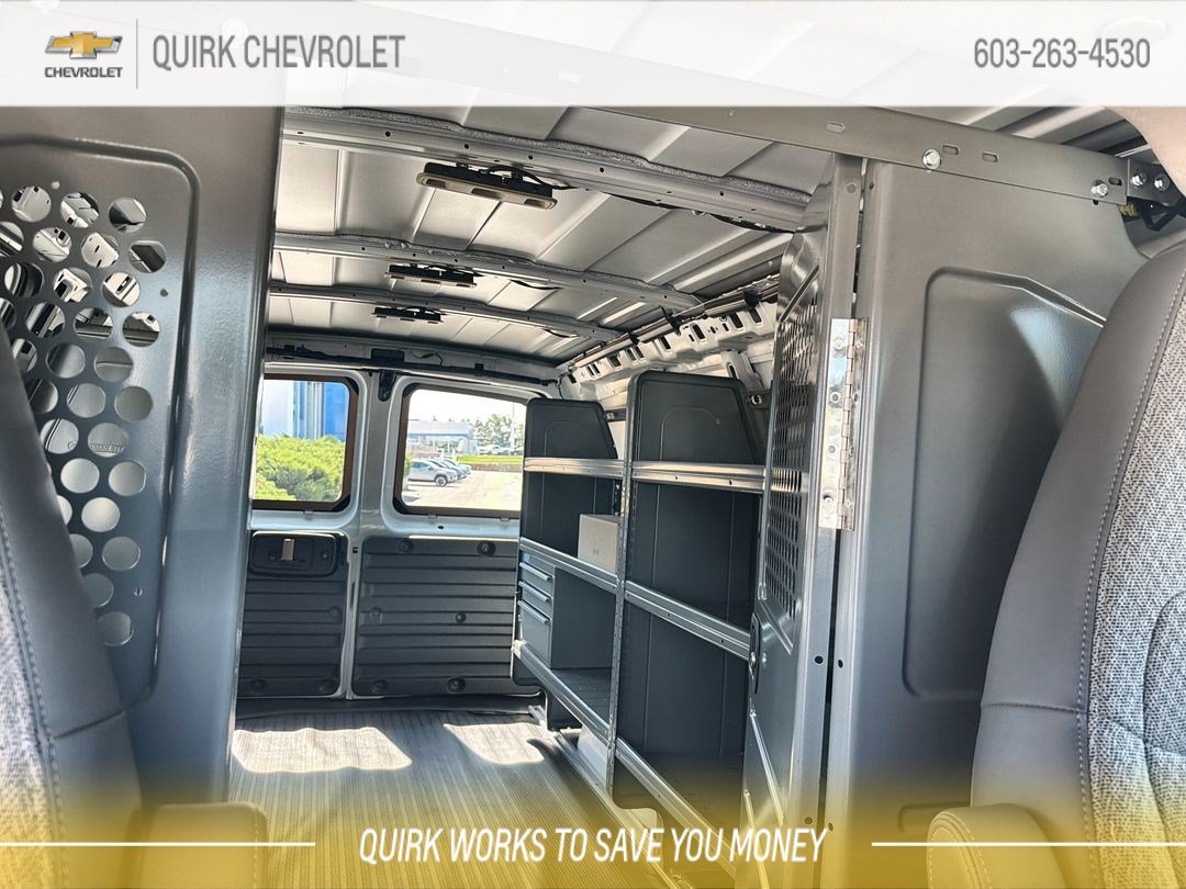 2025 Chevrolet Express Cargo Work Van - Photo 19