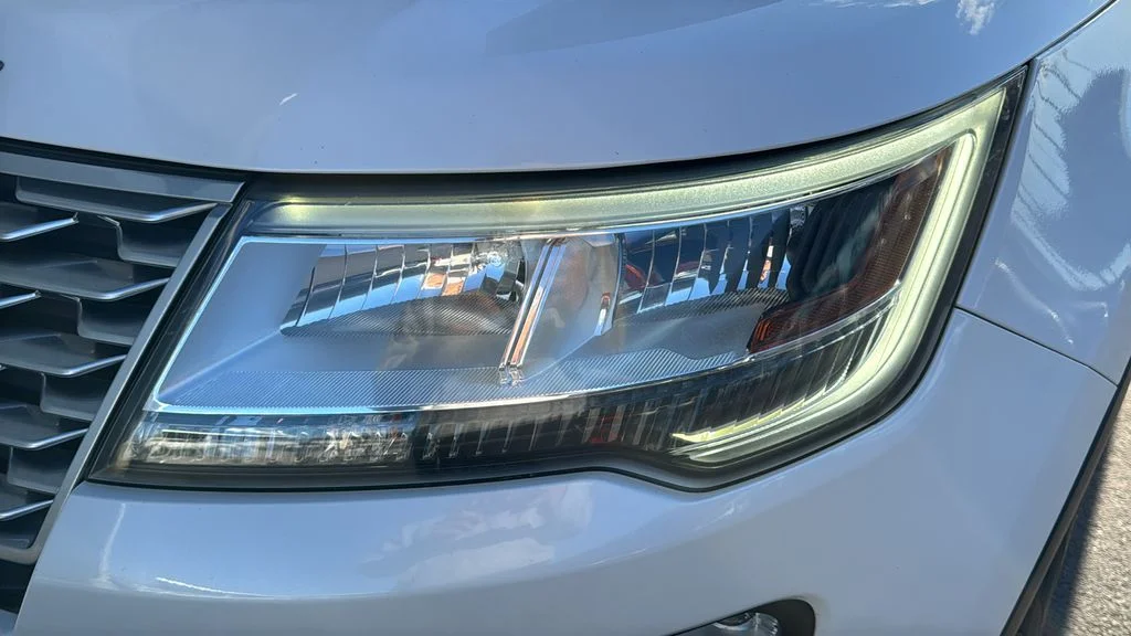 Used 2019 White Ford Platinum image 6