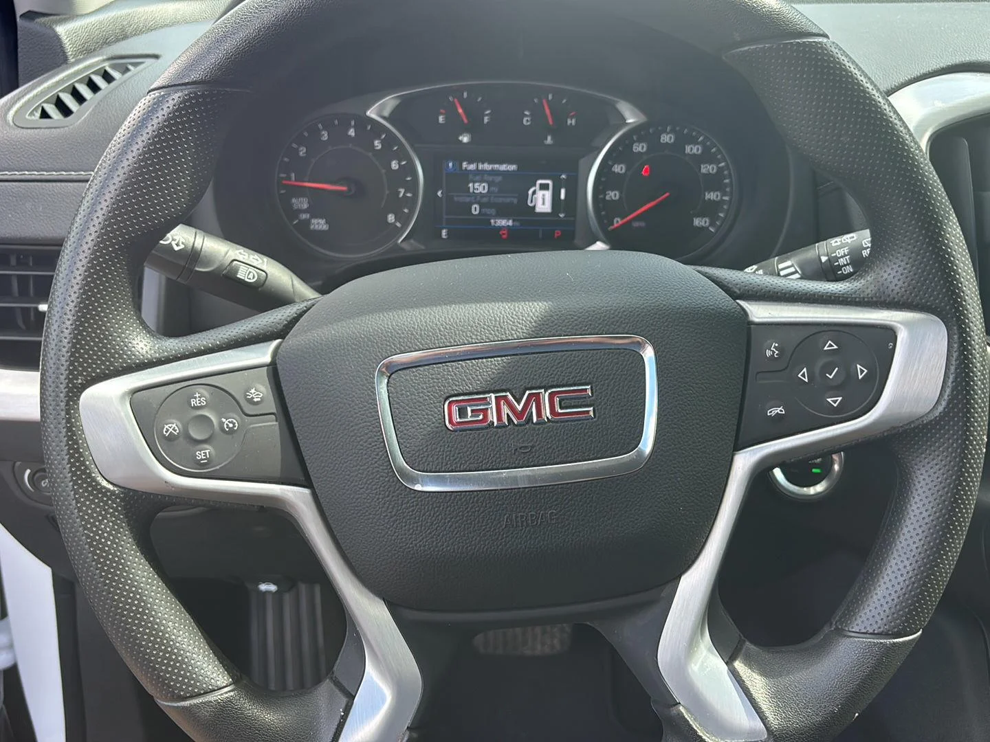 Used 2023 Summit White GMC SLE image 12
