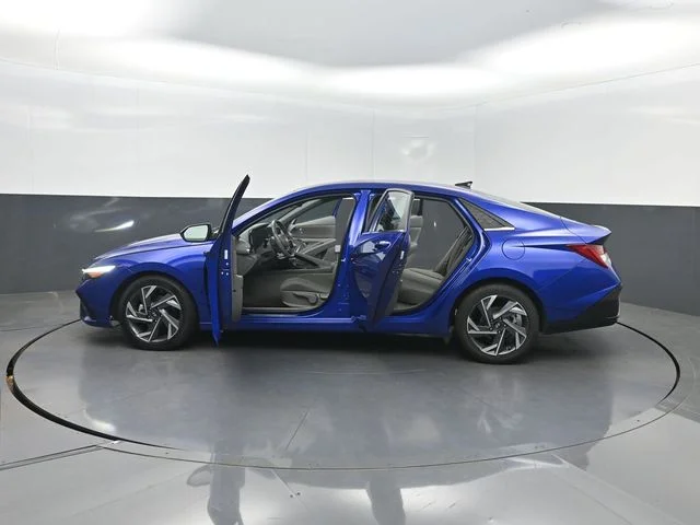 Used 2024 Blue Hyundai SEL image 35