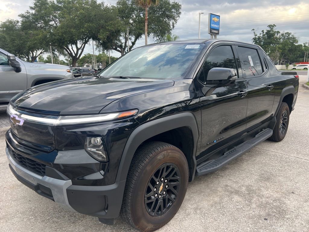 2025 Chevrolet Silverado EV LT Extended Range's photo