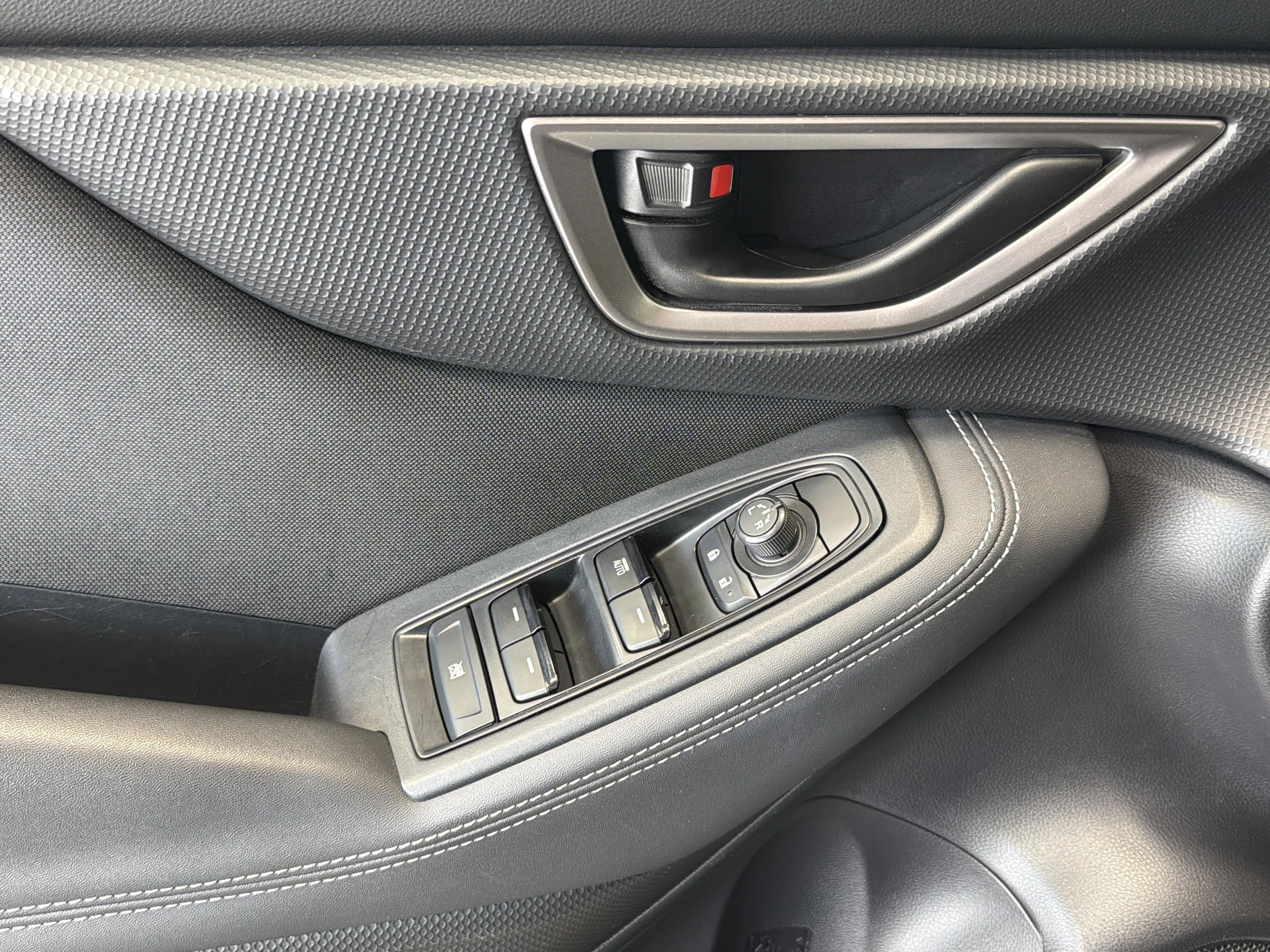 Used 2020 Ice Silver Metallic Subaru  image 19