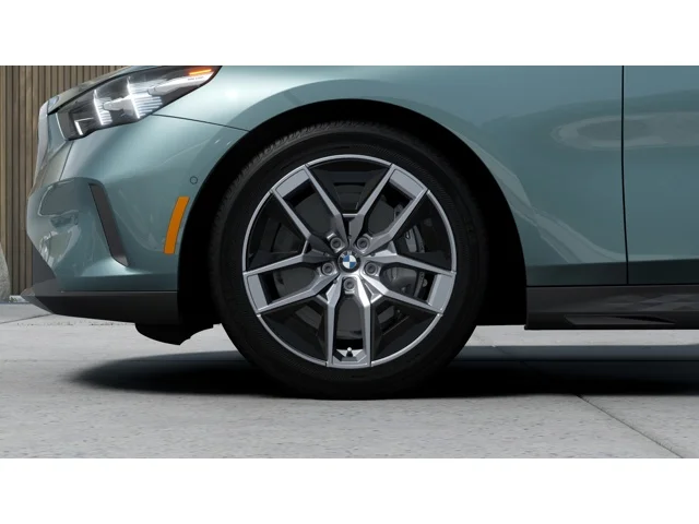 New 2027 Cape York Green Metallic BMW 540i xDrive image 7