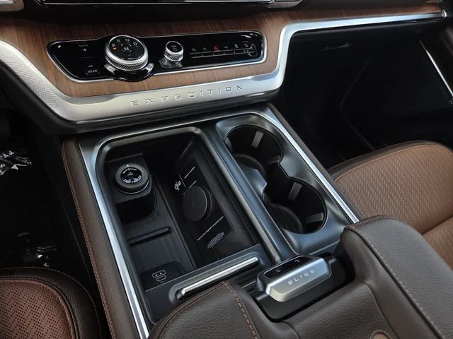 New 2027 Star White Metallic Tri-Coat Ford King Ranch® image 30