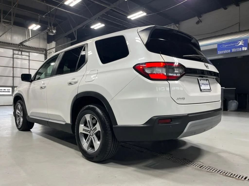 2025 Honda Pilot EX-L - Photo 44