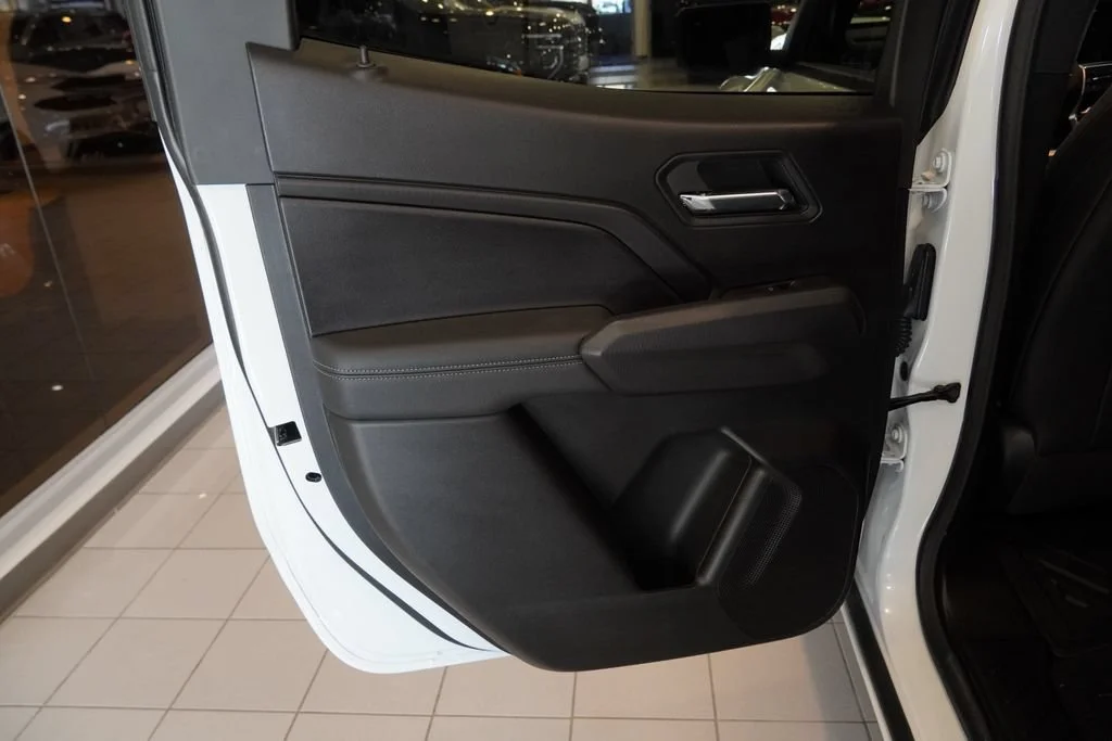 New 2026 Summit White Chevrolet LT image 23