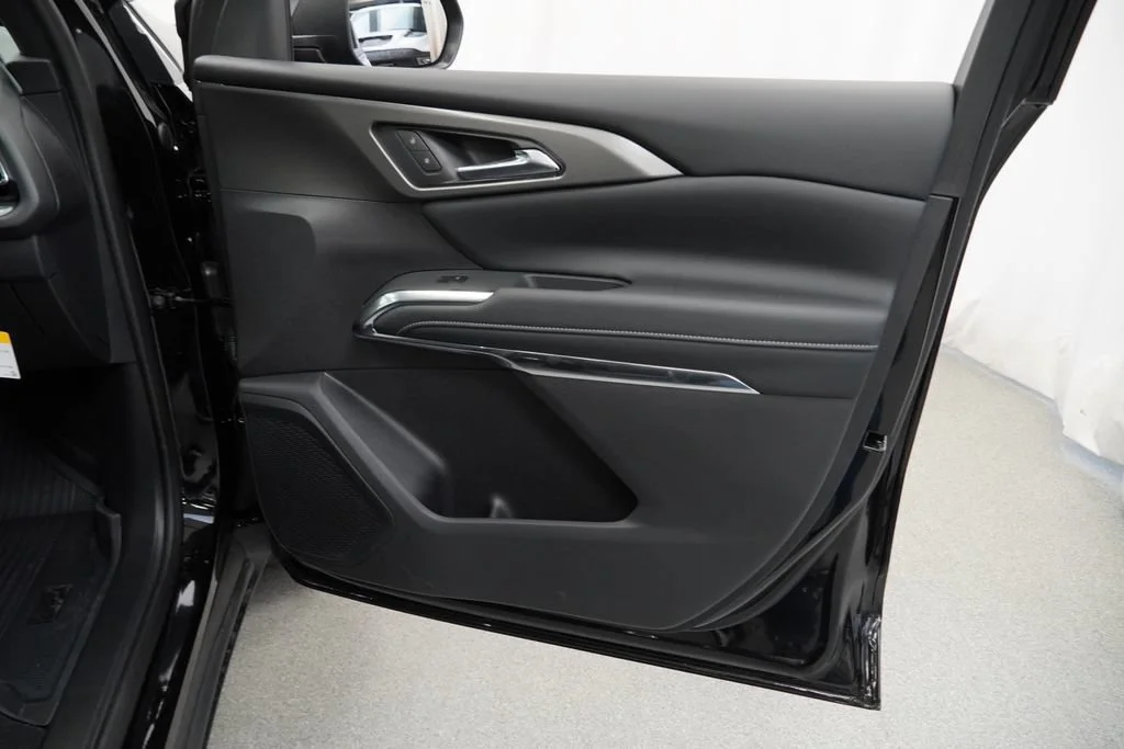 New 2026 Mosaic Black Metallic Chevrolet LT image 26