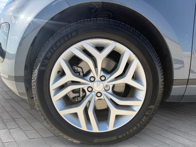 Certified Used 2023 Gray Land Rover SE image 9