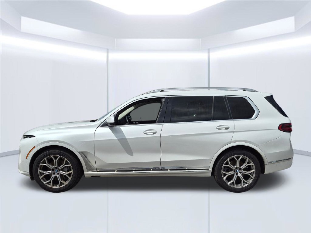 Used 2023 White BMW xDrive40i image 2