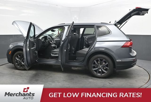 Used 2023 White Volkswagen 2.0T SE image 45