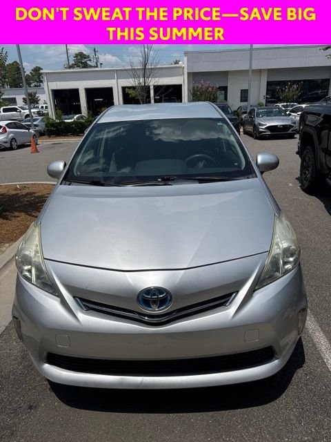 Used 2014 Silver Toyota Three image 1