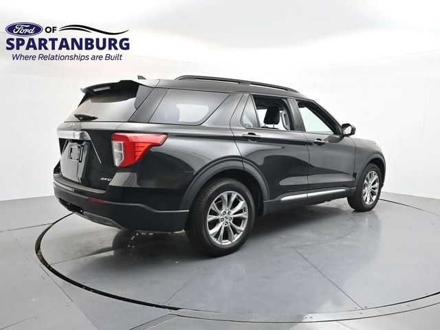 Used 2023 Black Metallic Ford XLT image 6