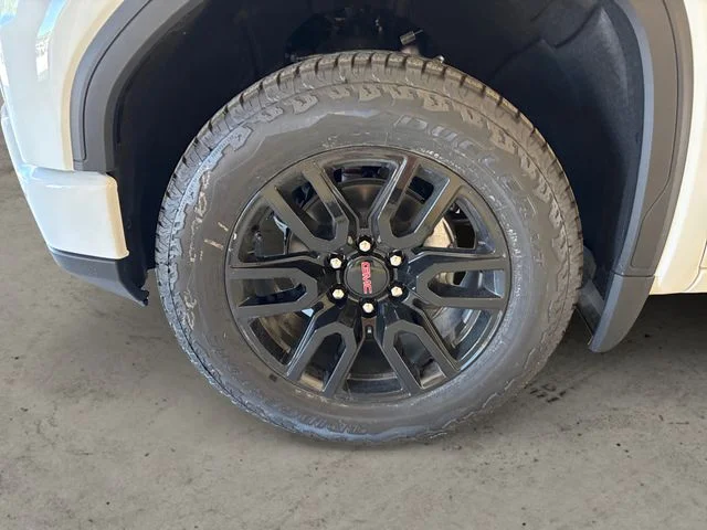 New 2026 White GMC Elevation image 15