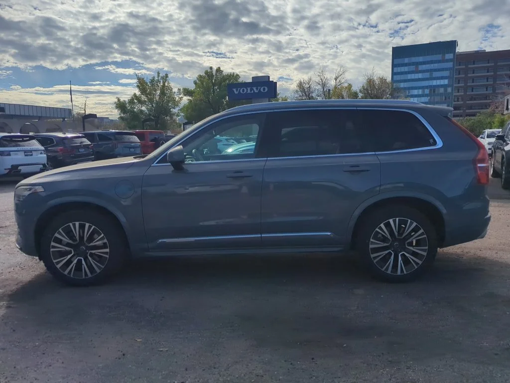 Used 2021 Gray Volvo T8 Inscription Expression 7 Passenger image 4