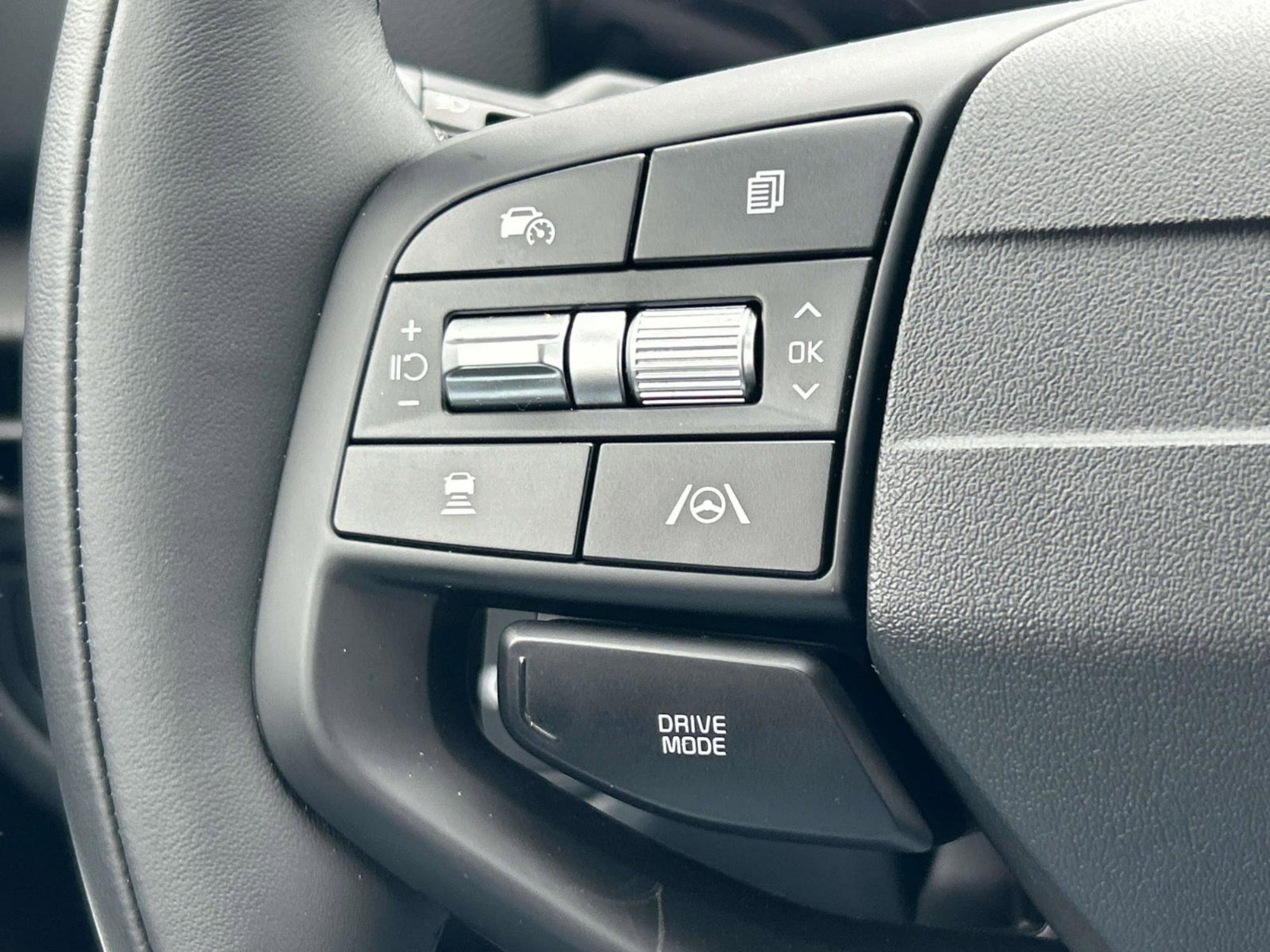 New 2026 Wolf Gray Kia X-Line image 28