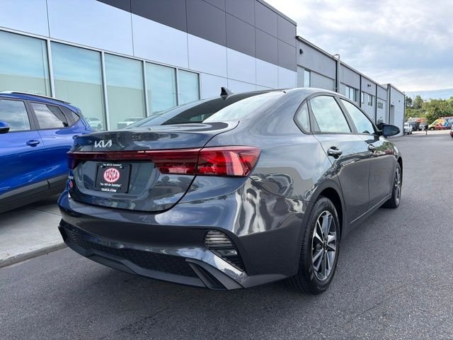 Used 2024 Gray Kia LXS image 4