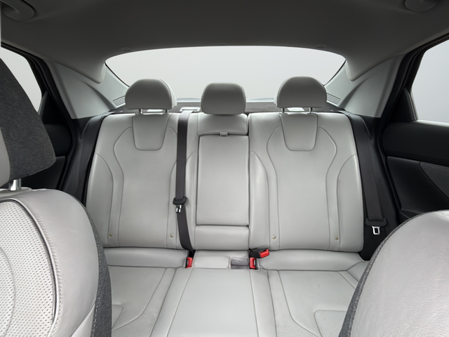 Used 2023 Black Hyundai Limited image 29