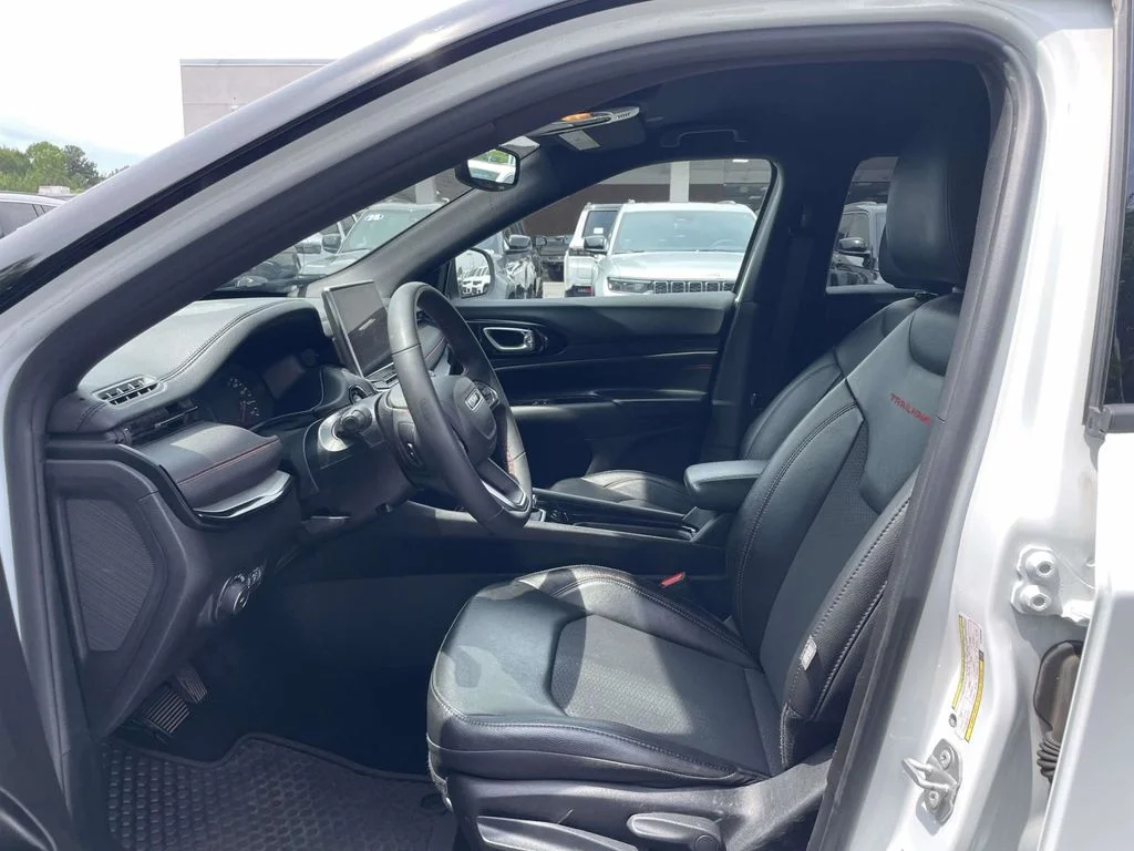 Certified Used 2025 White Jeep Trailhawk image 26