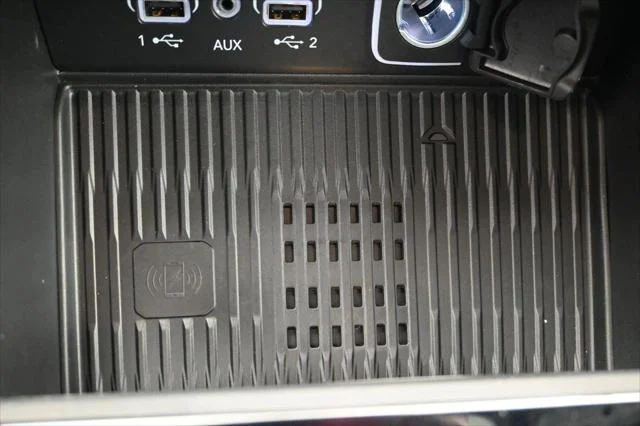 New 2026 Silver Zynith Exterior Paint Jeep Laredo image 27