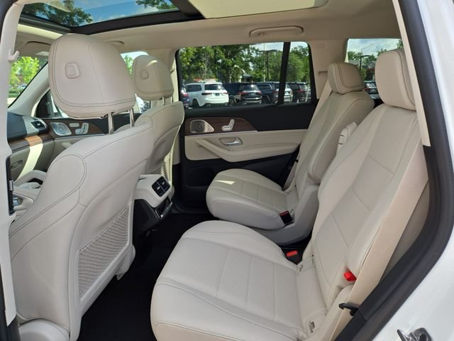 New 2026 Polar White Mercedes-Benz GLS450 image 30