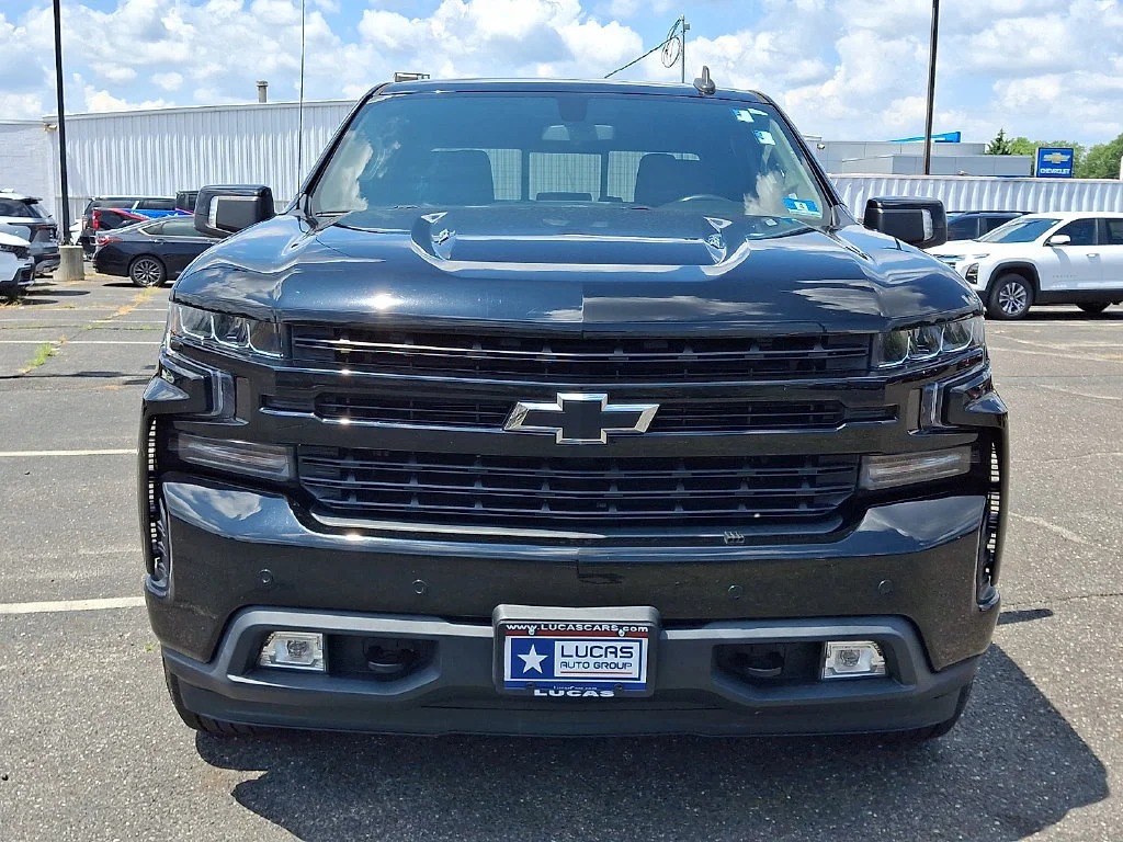 Used 2020 BLACK Chevrolet RST image 4