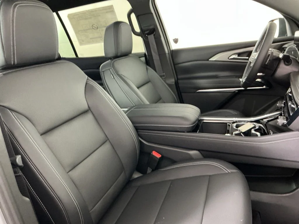 New 2027 Gray Chevrolet LT image 15