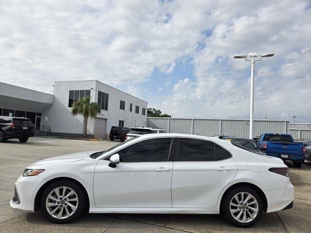 Used 2023 Ice Cap Toyota LE image 2