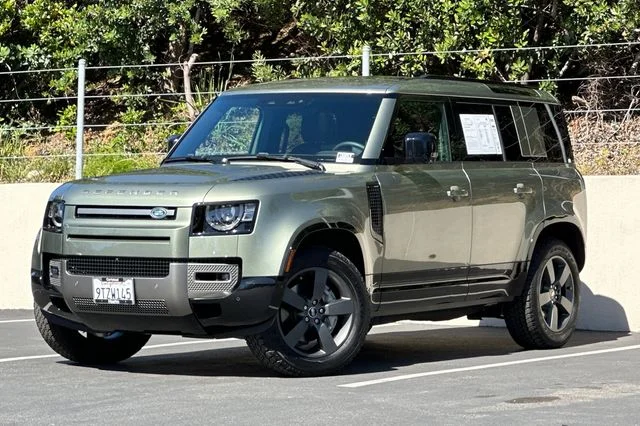 2025 Land Rover Defender 110 X-Dynamic SE P400's photo
