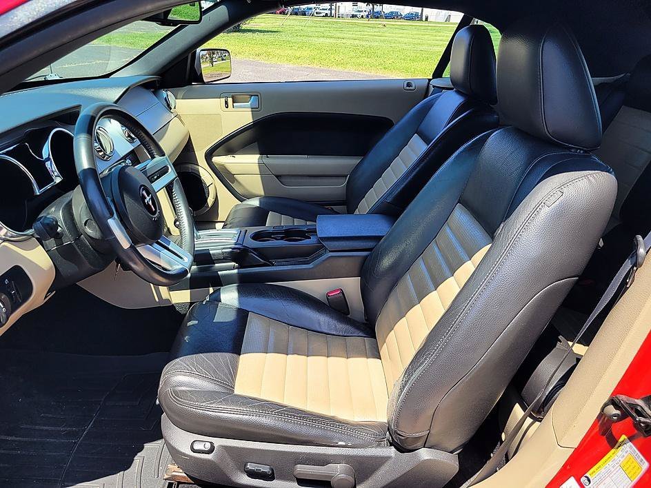Used 2008 Torch Red Clearcoat Ford GT Premium image 12
