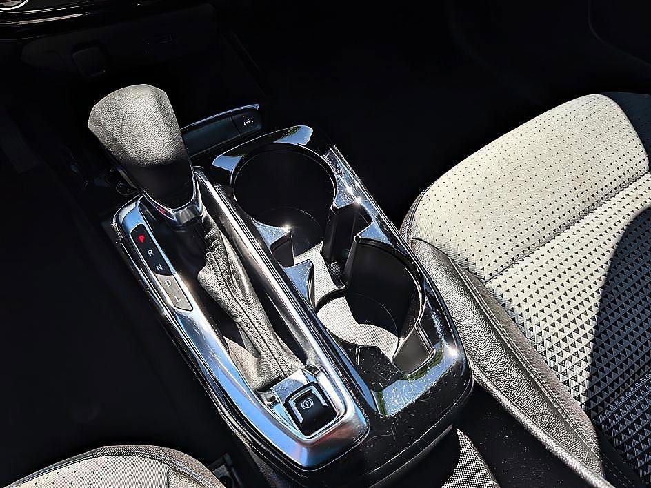 Used 2025 Sterling Gray Metallic Chevrolet LT image 26