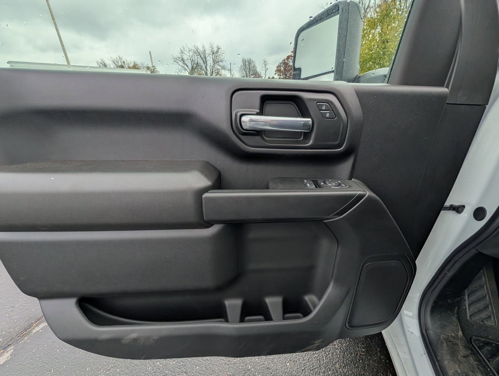 2025 GMC Sierra 3500HD Pro - Photo 10