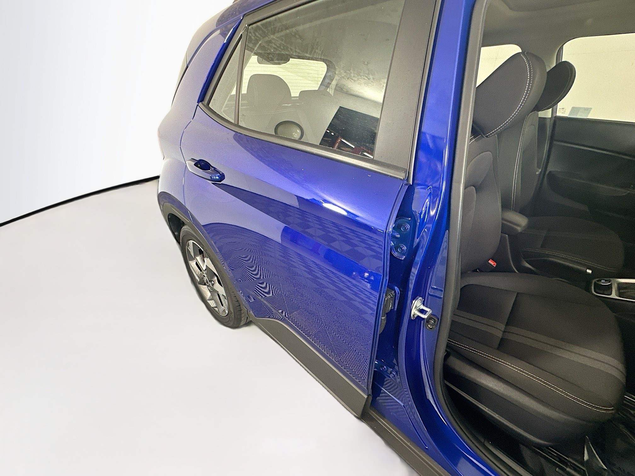 Used 2025 Intense Blue Hyundai SEL image 28