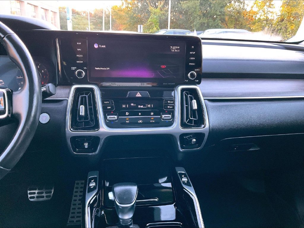 Used 2022 Glacial White Pearl Kia X-Line SX Prestige image 26