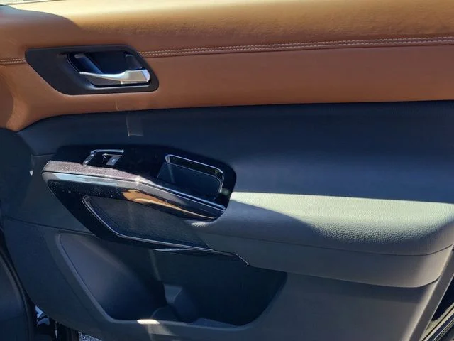 New 2026 Gray Nissan Platinum image 35