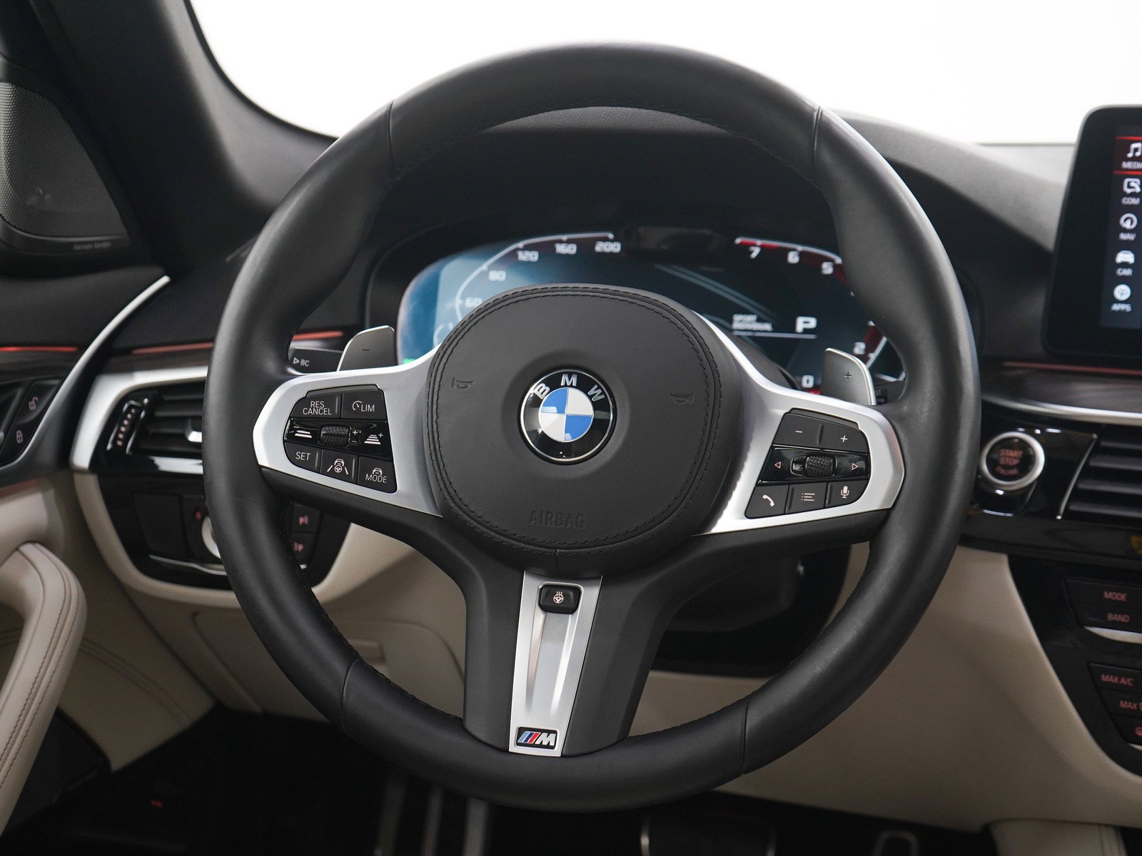 Used 2021 Alpine White BMW 540i xDrive image 16