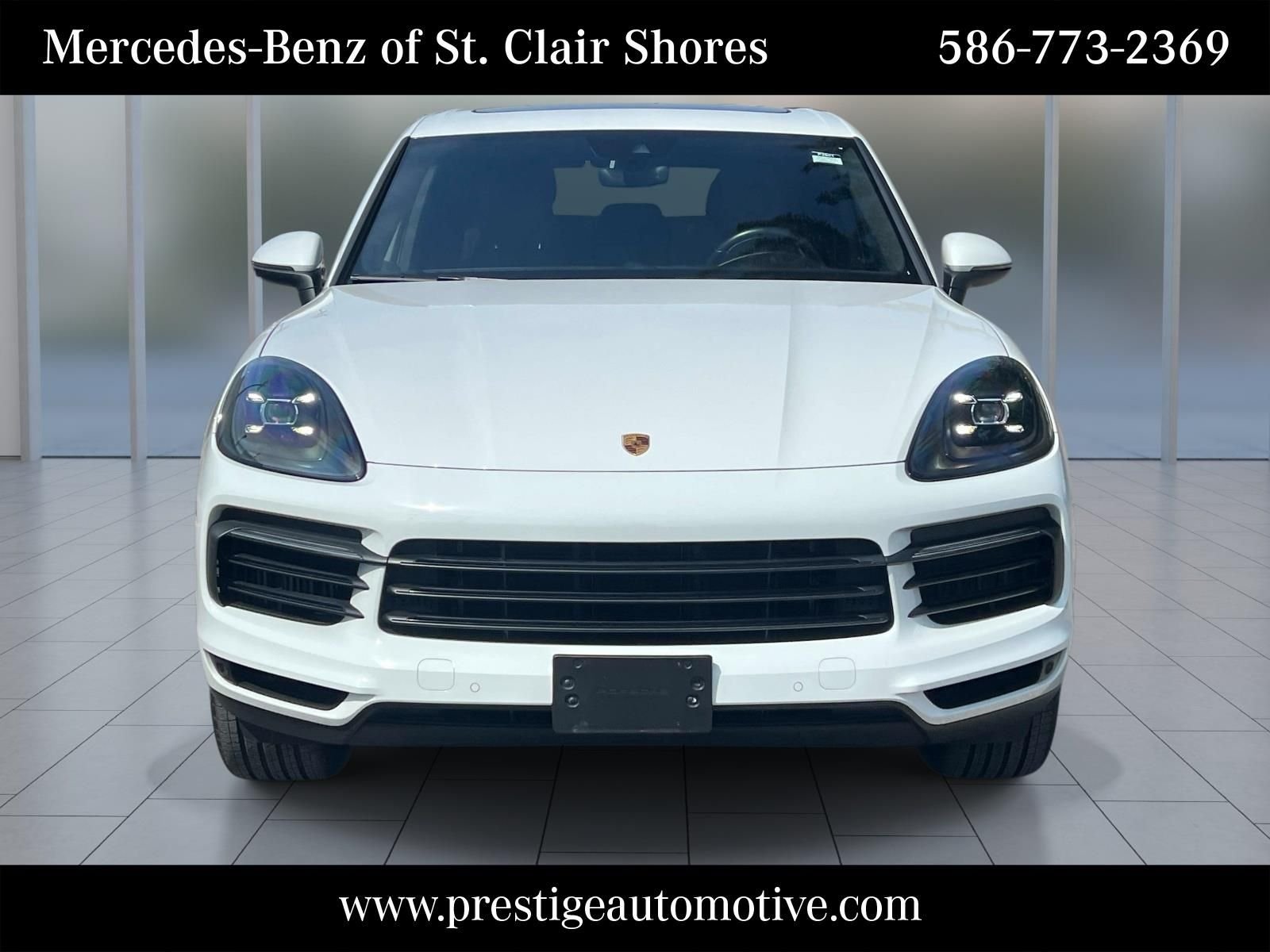 Used 2021 White Porsche Base image 9