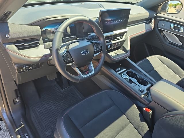Used 2025 Gray Ford ST image 16