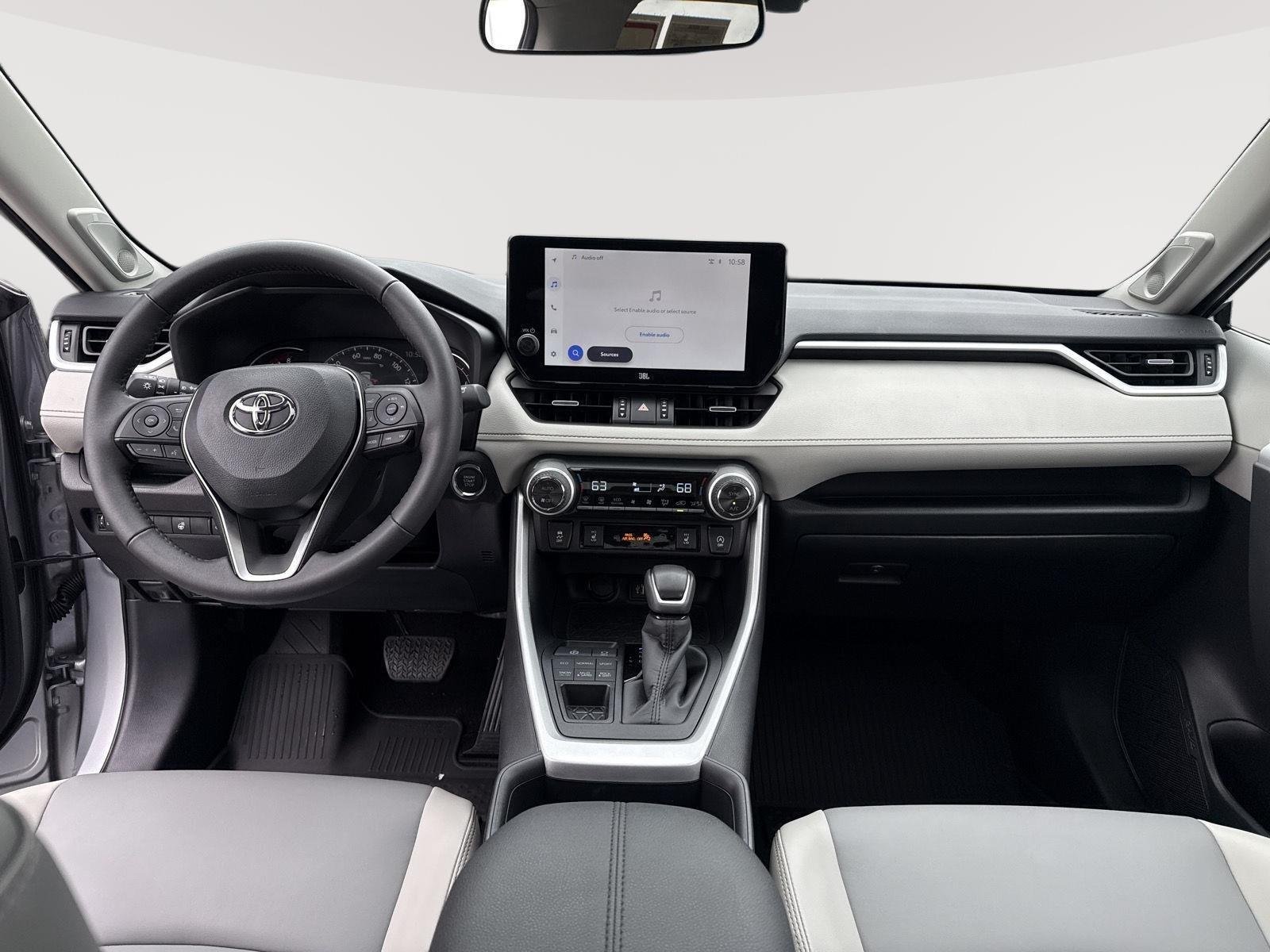 Used 2025 Silver Sky Metallic Toyota XLE Premium image 25