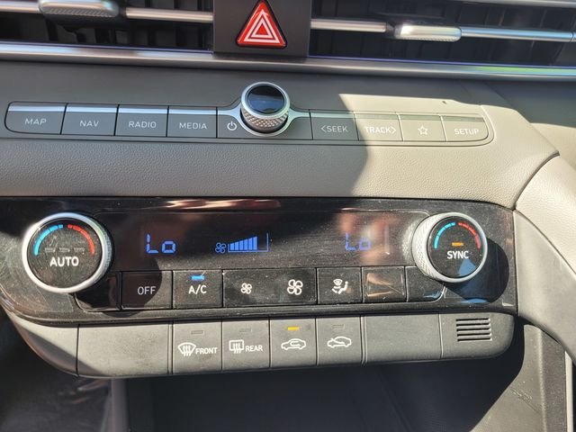 Used 2024 Gray Hyundai SEL image 24