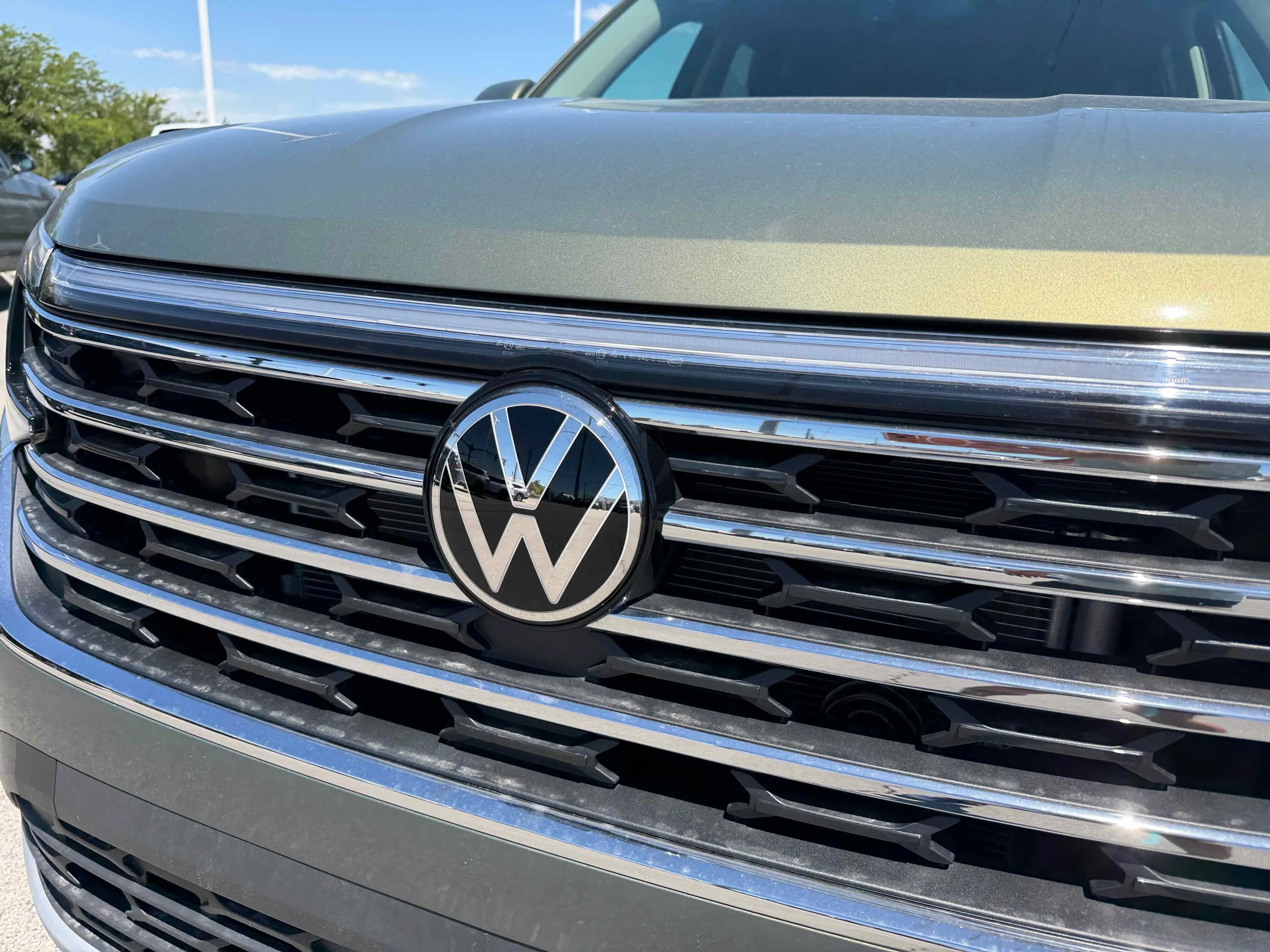 New 2026 Green Volkswagen 2.0T SE w/Technology image 10