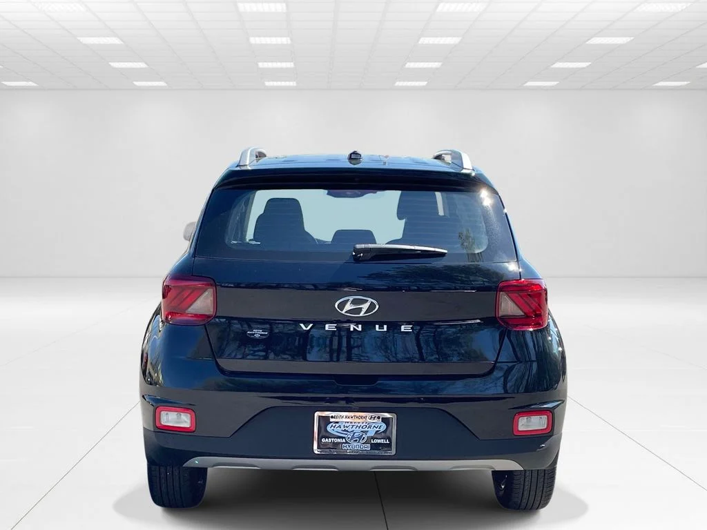 New 2026 Black Hyundai SEL image 5