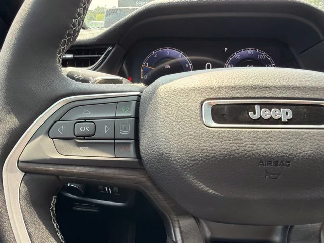 New 2026 Gray Jeep Altitude image 23