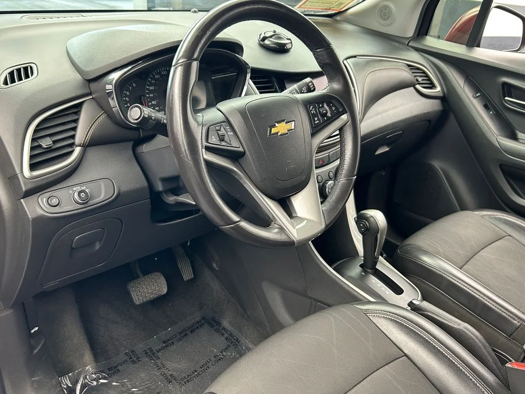 Used 2021 Crimson Metallic Chevrolet LT image 38