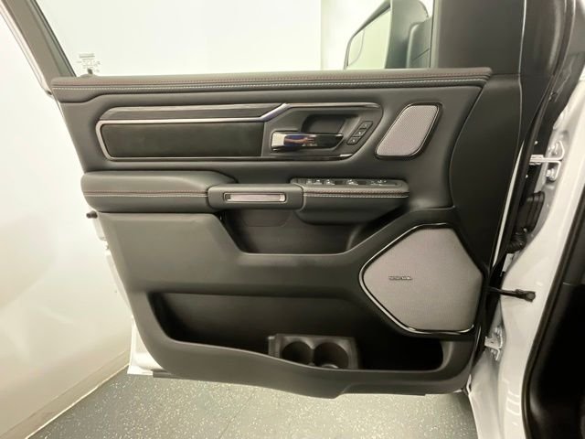New 2026 Bright White Clear-Coat Exterior Paint RAM Laramie image 9