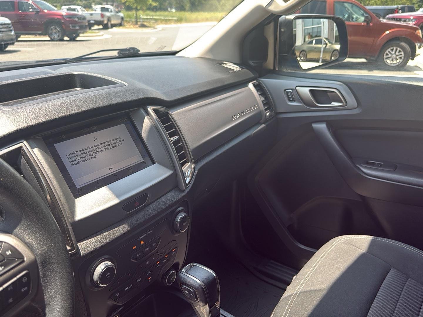 Used 2019  FORD  image 25